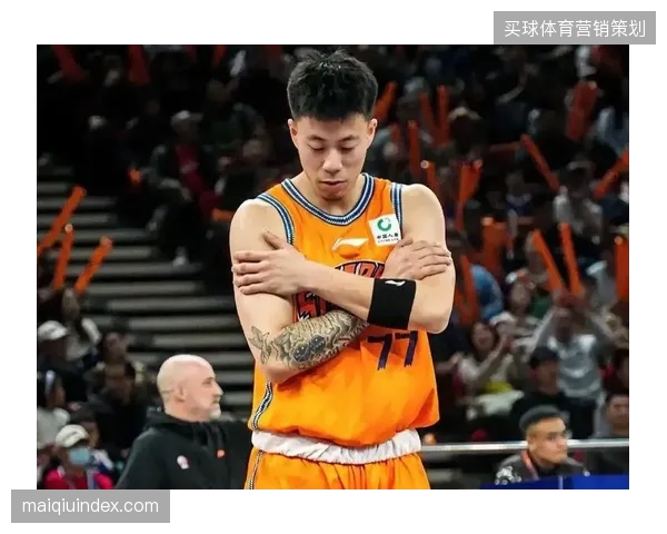 张镇麟加盟提升上海队锋线运动能力，其在挡拆中的空切和协防能力丰富了卢伟指导的战术选择